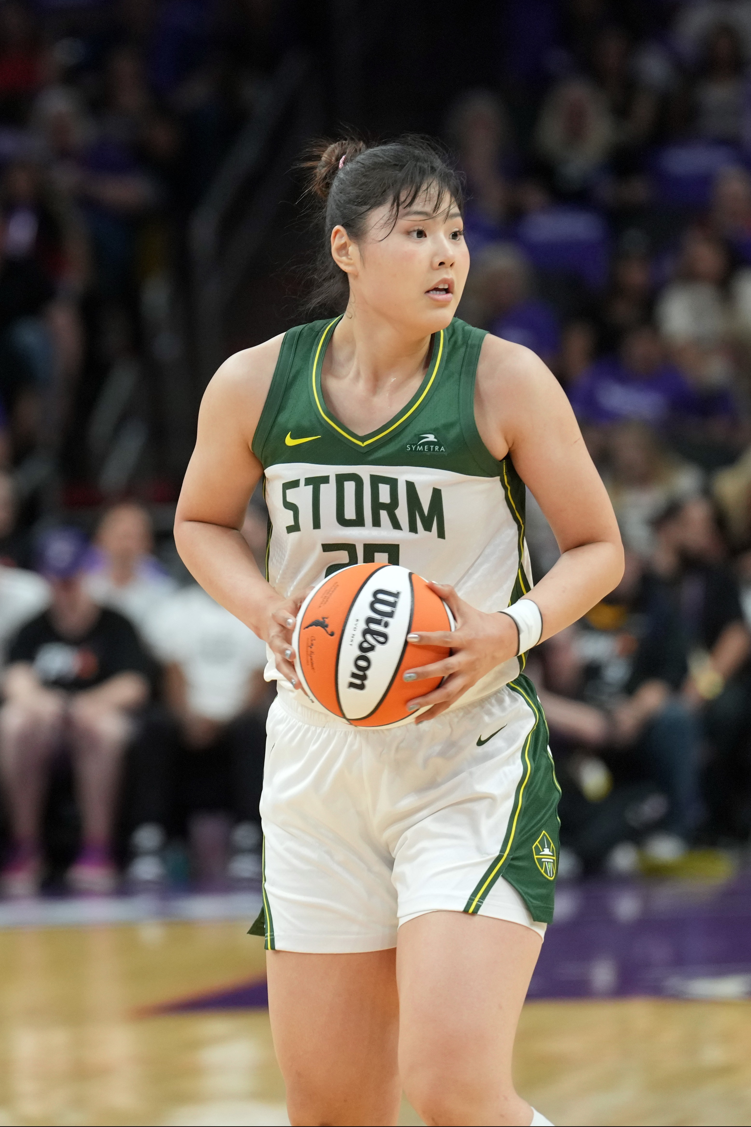 李月汝出场时间受限 仅获5分钟贡献2分1板