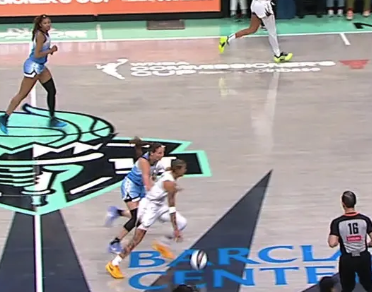 [WNBA] 约内斯库vs天空 23+7率队9连胜
