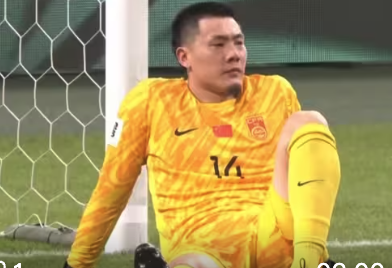 国足世预赛门将王大雷高光扑救集锦：坚守最后防线