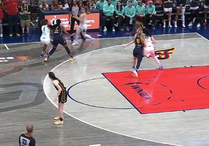 【WNBA】约内斯库vs狂热 轰34+4对飙克拉克