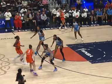 【WNBA】里斯vs太阳 轰11+13+11生涯首次三双