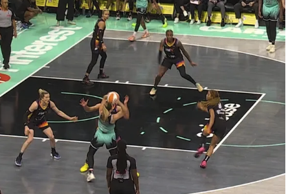 【WNBA】约内斯库vs水星 16分状态欠佳仅16中3