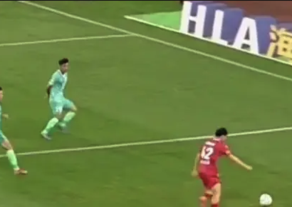 盐醋德比震撼弹！胡书铭+童心均世界波 盐城2-0镇江登顶