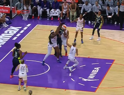 【WNBA】佩奇vs水星 手感遇冷贡献11+3+2+1