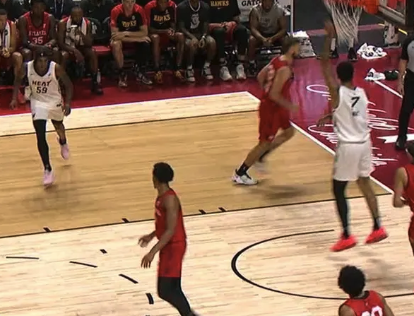 韦尔12日vs亚特兰大老鹰 10 分个人集锦