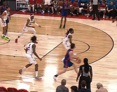 火锅盛宴！活塞vs尼克斯全场9记盖帽集锦