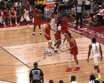 马丁12日vs芝加哥公牛 16 分个人集锦